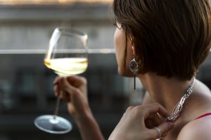 Il futuro del mercato è nel segmento del lusso e dei prodotti premium. Per il vino e non solo