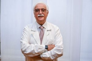 Affrontare il grande caldo anche a tavola con i consigli del nutrizionista Giorgio Calabrese