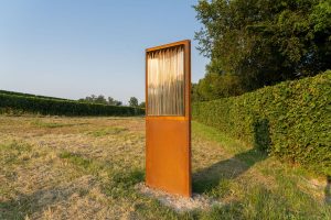 Wine entrusts art with the message for future generations: preserve the beauty of Italy