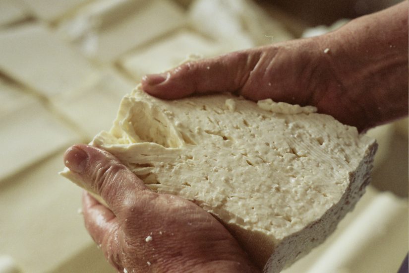 Stichelton a latte crudo, Inghilterra 