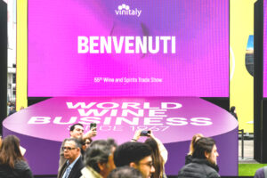 Vino italiano e promozione, Vinitaly torna “on the road” in 15 mercati chiave