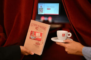 Il Caffè Nazionale di Aosta è il top del Belpaese, secondo la “Guida Bar d’Italia” by Gambero Rosso Il Caffè Nazionale di Aosta è il top del Belpaese, secondo la “Guida Bar d’Italia” by Gambero Rosso