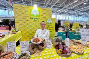 Dalla ribollita alla pinza, contro il caro vita gli italiani riscoprono i piatti &ldquo;anti-spreco&rdquo;