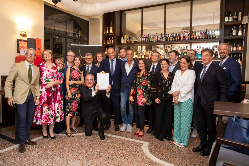Al wine critic mondiale James Suckling il “premio internazionale” dell’Istituto Grandi Marchi