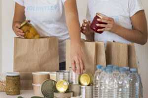 Reddito alimentare, al via la sperimentazione per tagliare gli sprechi di cibo ed aiutare i poveri
