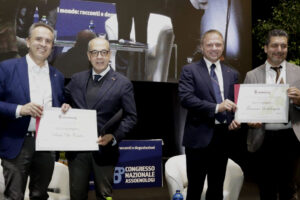Se la politica italiana fa fronte comune vince, in Europa, a beneficio del made in Italy Se la politica italiana fa fronte comune vince, in Europa, a beneficio del made in Italy