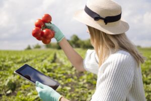 Dare i terreni pubblici ai giovani “sosterrebbe occupazione e reddittività delle imprese agricole” Dare i terreni pubblici ai giovani “sosterrebbe occupazione e reddittività delle imprese agricole”