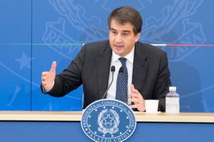 Fitto: “Più fondi all’agricoltura dal Pnrr? Abbiamo già fatto una proposta alla Commissione Ue”