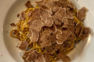 &ldquo;Buongustai al risparmio&rdquo;, ovvero mangiare da stellato ma spendendo poco: Bologna tra le mete top