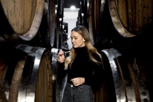 Dall’enoturismo ai margini di profitto più alti. Perché la vendita diretta di vino è una risorsa