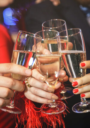 Spumante e Champagne per le feste: prezzi 2025 in lieve aumento (+2,81% sul 2024)