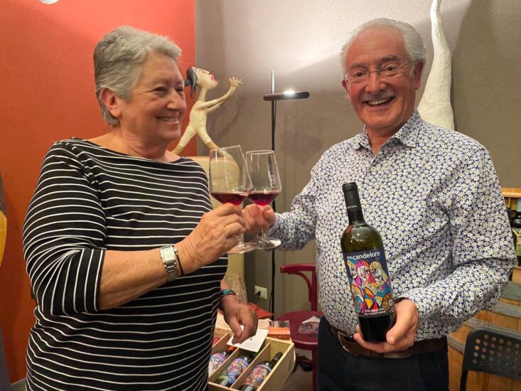 Carla Verga (a sinistra), nipote del celebre scrittore