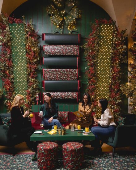 “Unwrapping Christmas” al Four Seasons Hotel Milano a Milano con Acqua di Parma