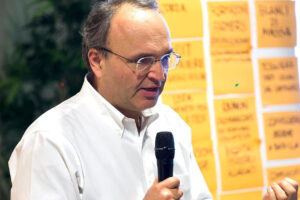 La comunicazione del vino, tra il valore del territorio e quello del brand La comunicazione del vino, tra il valore del territorio e quello del brand