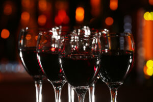 The 2023 holidays will have less Champagne in glasses, and more Italian still wines. Trends according to Partesa