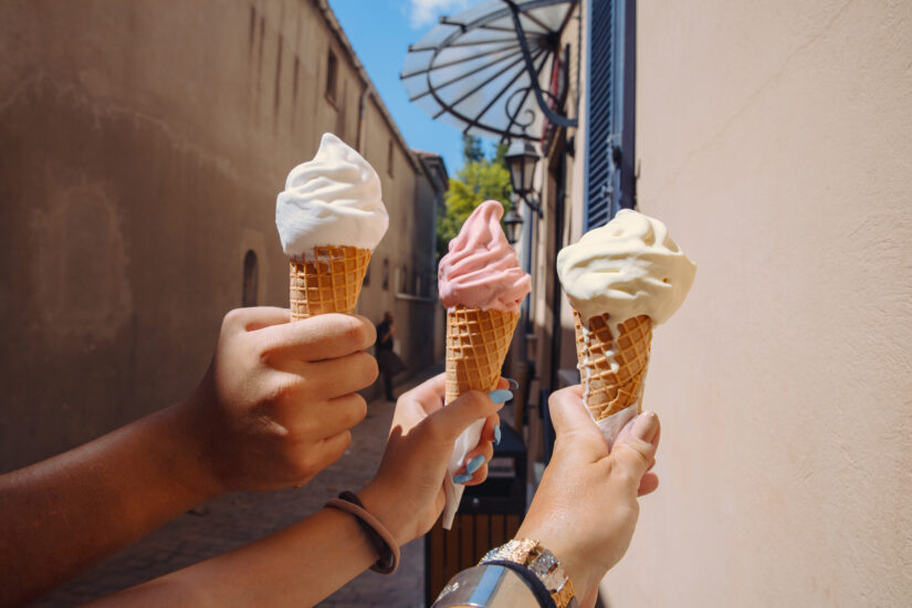 In Italia, si preannuncia un’estate salata: tra i rincari, anche il gelato