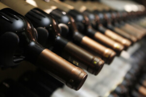 Fine wine, nel breve termine il mercato è in difficoltà. Ma le prospettive sono positive