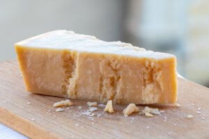 Export, volano i formaggi italiani, trainati da Grana Padano e Parmigiano Reggiano