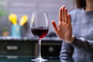 Tra economia (a rischio recessione) e salutismo, le difficoltà del mercato del vino in Usa