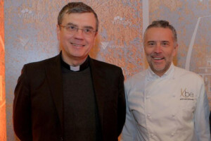 Il valore simbolico e spirituale del vino e del cibo, raccontato in una cena “trascendentale”