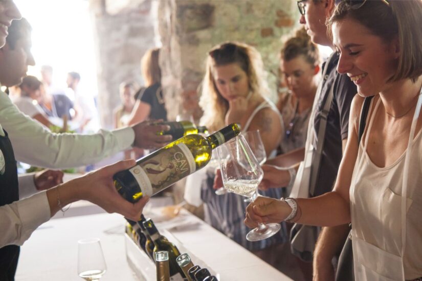 Il Consorzio del Gavi celebra 50 anni di Doc del “bianco cortese” del Piemonte, oggi Docg 