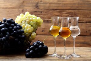 Tendenze grappa: aumenta in Italia la domanda di prodotti premium e invecchiati 