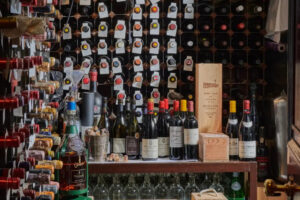 Dopo aver chiuso i battenti, il leggendario ristorante Le Gavroche mette all’asta i suoi vini