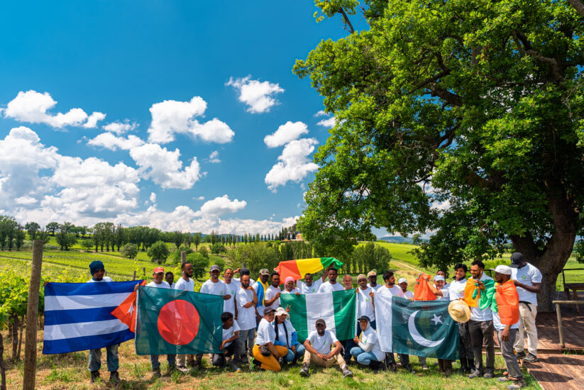 Progetto Caritas con i migranti nella cantina Caprai 