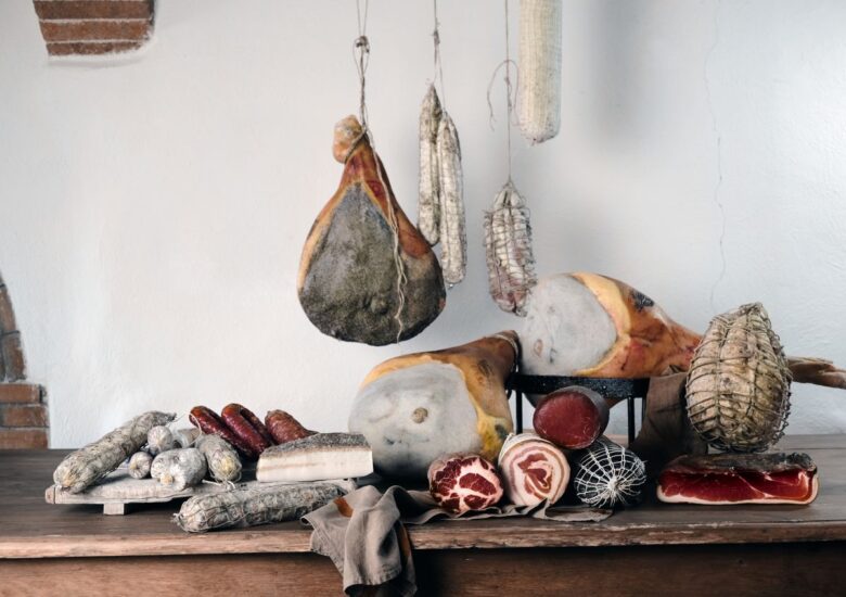 Salumieri e macellai d’Italia raccontano la qualità della carne italiana nelle loro botteghe con Assica