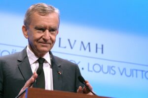 Bernard Arnault (Lvmh) in testa alla classifica dei più ricchi del mondo by Forbes 