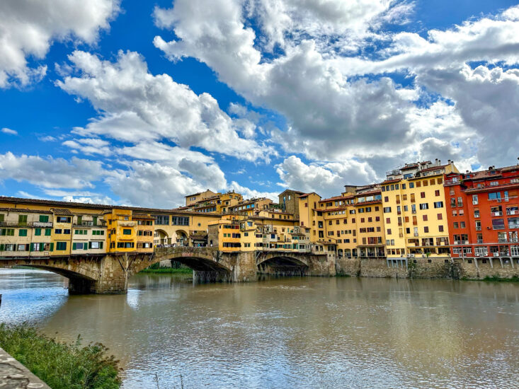 Il #mecenatismo #enoico sale di livello: #Antinori sosterrà il #restauro di #PonteVecchio a #Firenze. La storica #, insieme al #ComuneDiFirenze, per riportare all’antico splendore uno dei #simboli della città e dell’#Italia nel mondo