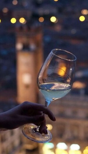 Il vino tra arte, musica, letteratura, cibo e bellezza, &ldquo;invade&rdquo; Verona, con &ldquo;Vinitaly and the city&rdquo;