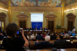 Ministero, Cassa Depositi e Prestiti e Intesa San Paolo per l’agricoltura: stanziati 20 miliardi