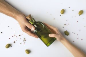 Se l&rsquo;olio di oliva aiuta anche a ridurre la mortalit&agrave; tumorale, e non solo quella cardiovascolare