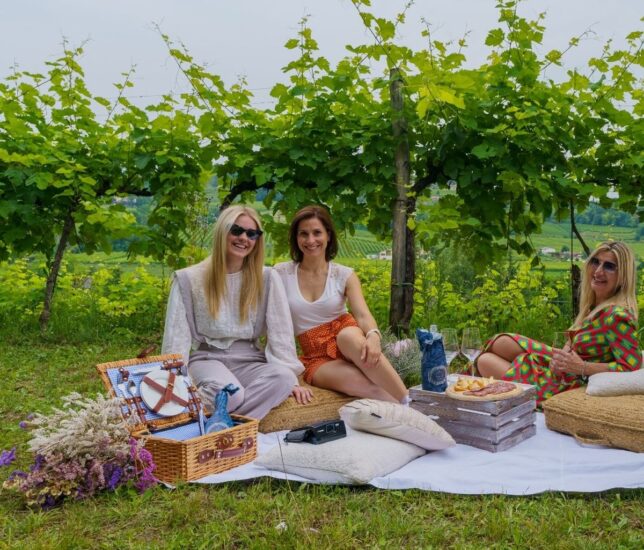 Pic-nic di primavera tra i vigneti della cantina Le Manzane nelle Colline del Prosecco Docg