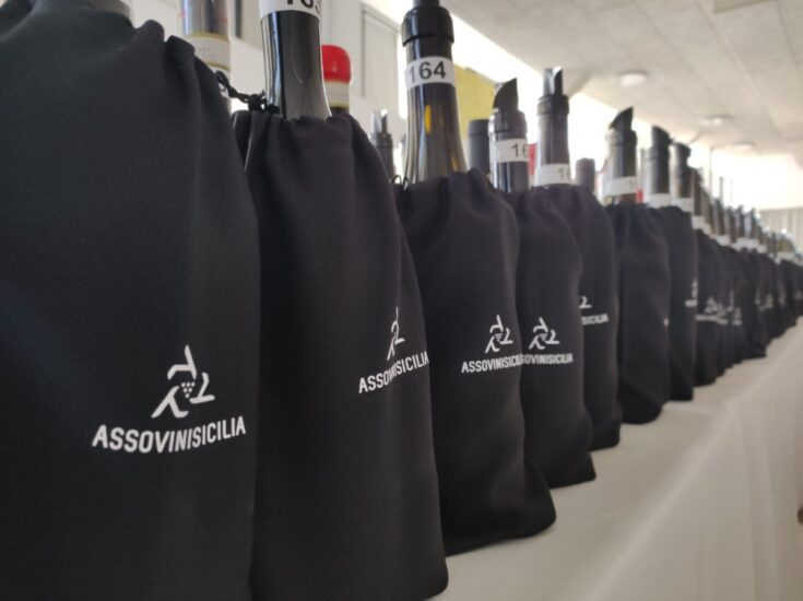 La Sicilia si racconta attraverso il vino a “Sicilia En Primeur” firmato Assovini 