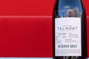 Champagne sì, ma “ecologicamente” impegnato: a Cannes le celebrities brindano con Telmont