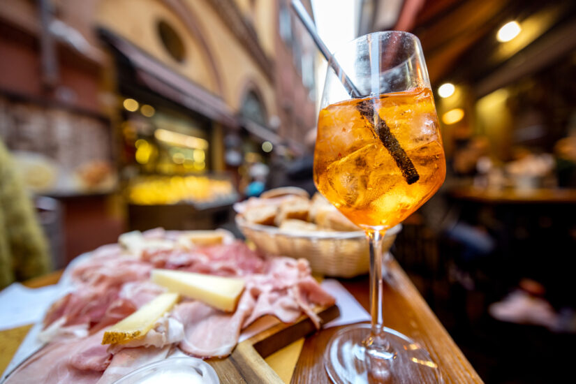 Aperitivo, un rito sempre più importante per gli italiani