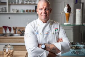 Il miglior gelato del mondo? &Egrave; quello di Ad&aacute;m Fazekas della gelateria &ldquo;Fazekas Cukr&aacute;szda&rdquo; a Budapest