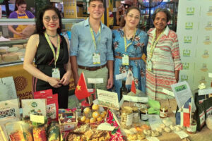 Il valore della biodiversità nei mercati contadini del mondo dove i prodotti continuano a vivere