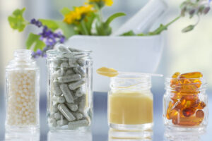 Italiani sempre pi&ugrave; consumatori di integratori alimentari, business da 4,5 miliardi di euro