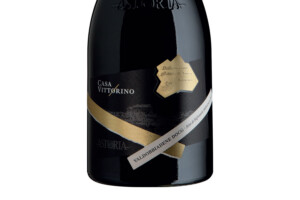 Astoria, Docg Valdobbiadene Prosecco Superiore Brut Rive di Refrontolo Casa Vittorino 2023