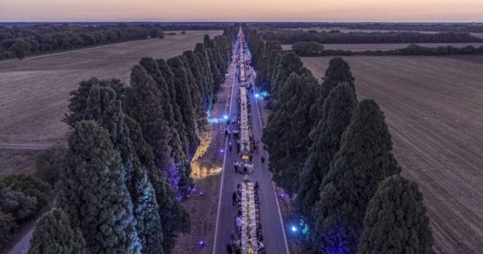 “Bolgheri DiVino”, con la “Cena dei mille” nel Viale dei Cipressi cantato da Giosuè Carducci