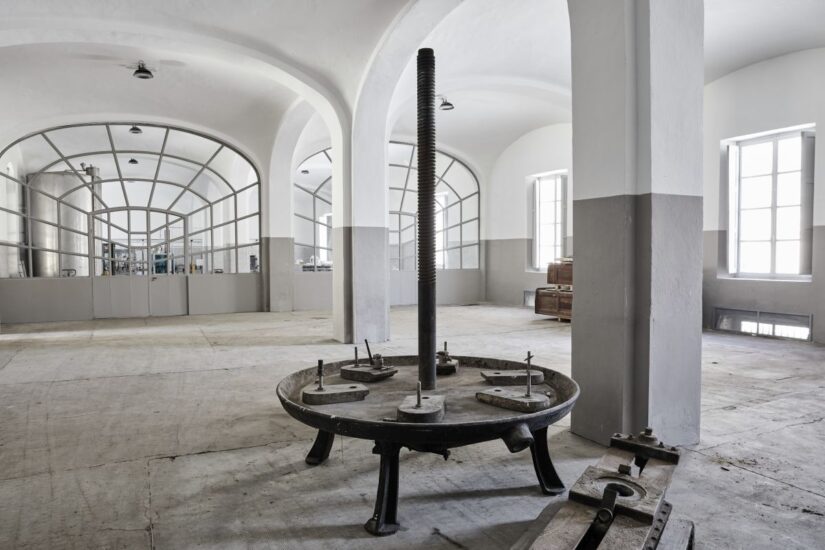 La storica famiglia Bosca lancia il progetto di arte “PalazzoIrreale” a Canelli (ph: Marco Bertani)