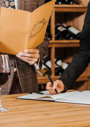 Vino & ristorazione, nasce l&rsquo;Osservatorio Fipe-Uiv per supportare la crescita dei due settori