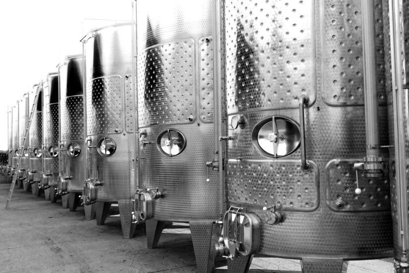 In Italia 39,6 milioni di ettolitri di vino in giacenza a luglio 2024