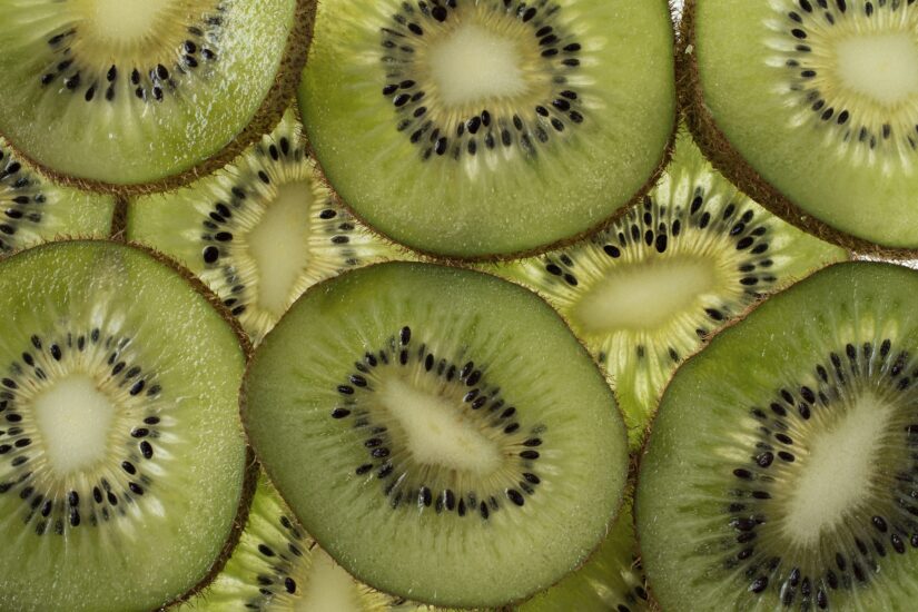 La siccità colpisce anche il distretto italiano del kiwi (ph: Freepik)