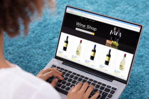 Vino ed e-commerce, nel 2024 6,1 miliardi di dollari il fatturato globale, destinato a crescere