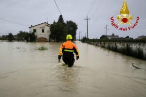 Alluvione Emilia-Romagna, danni a terreni e aziende agricole: resistono i vigneti in collina