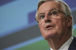 Il nuovo Premier della Francia è Michel Barnier, da Ministro dell’Agricoltura fu “amico” del vino